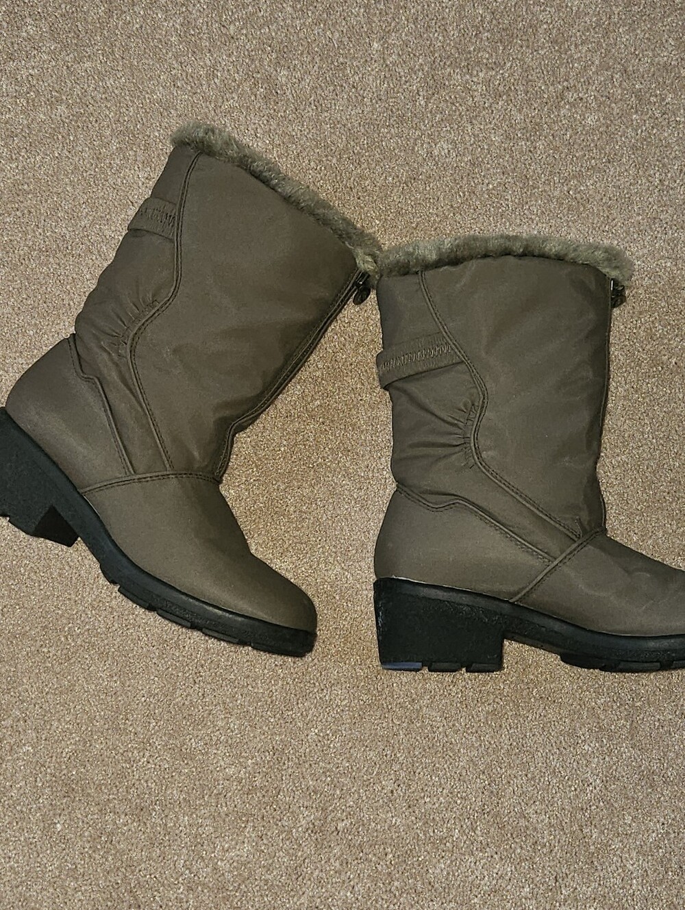 LONDON FOG Faux-Fur-Lined Taupe Winter Mid-Calf Boots Sz 8